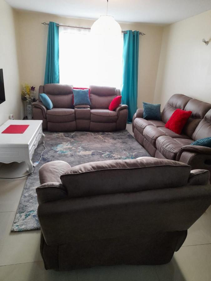 Jacky'S Milimani Suites Накуру Экстерьер фото