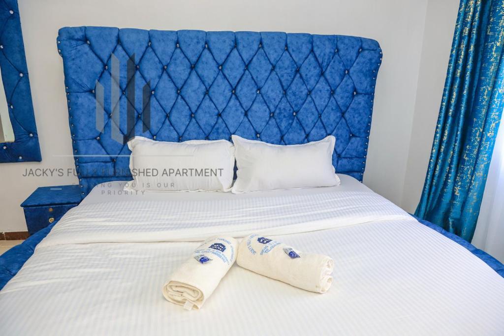 Jacky'S Milimani Suites Накуру Экстерьер фото