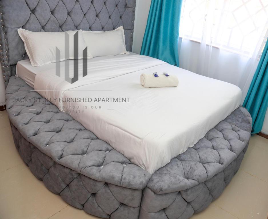 Jacky'S Milimani Suites Накуру Экстерьер фото